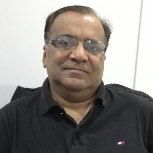 Dr. Nadeem Akhter