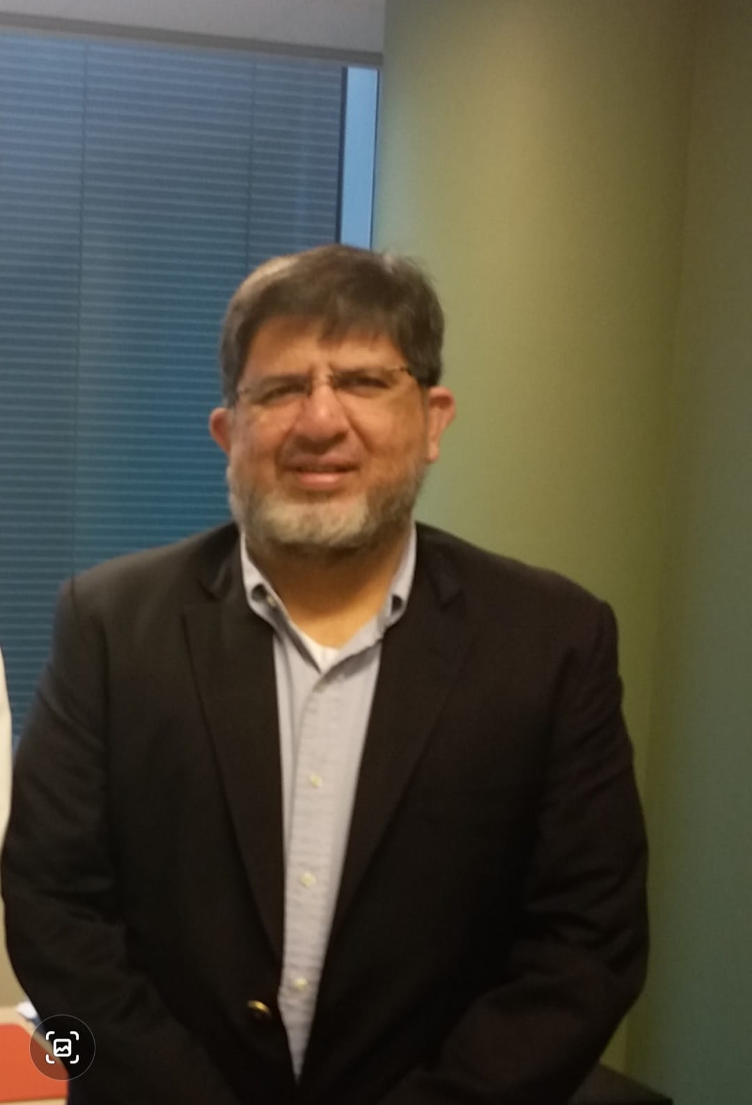 Dr. Farrukh R. Sheikh